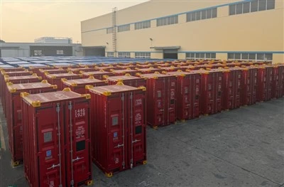 Container nhỏ 6ft ngoài khơi ở các độ cao khác nhau